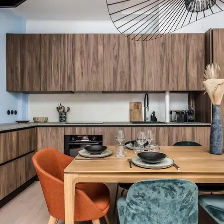 Jungle Art - Furnished - Downtown Apartmán *